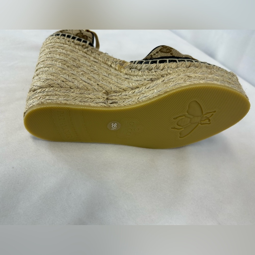 Gucci
GG canvas wedge espadrilles - Picture 7 of 7